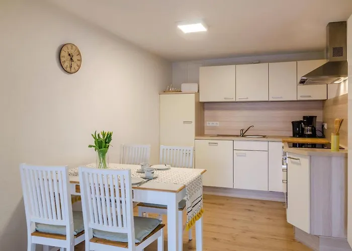 Kunstmann * Uberlingen